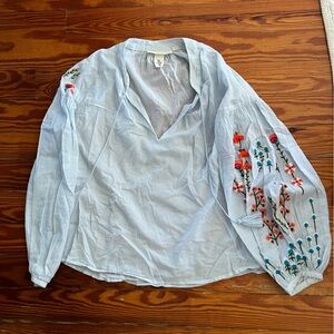 Label of Graded Goods x H&M top